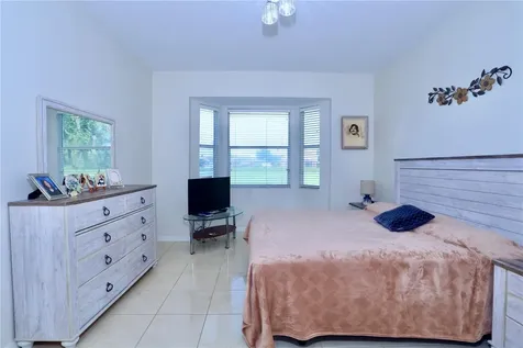 170 Club Villas Lane Kissimmee FL 34744