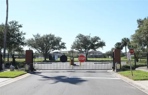 170 Club Villas Lane Kissimmee FL 34744