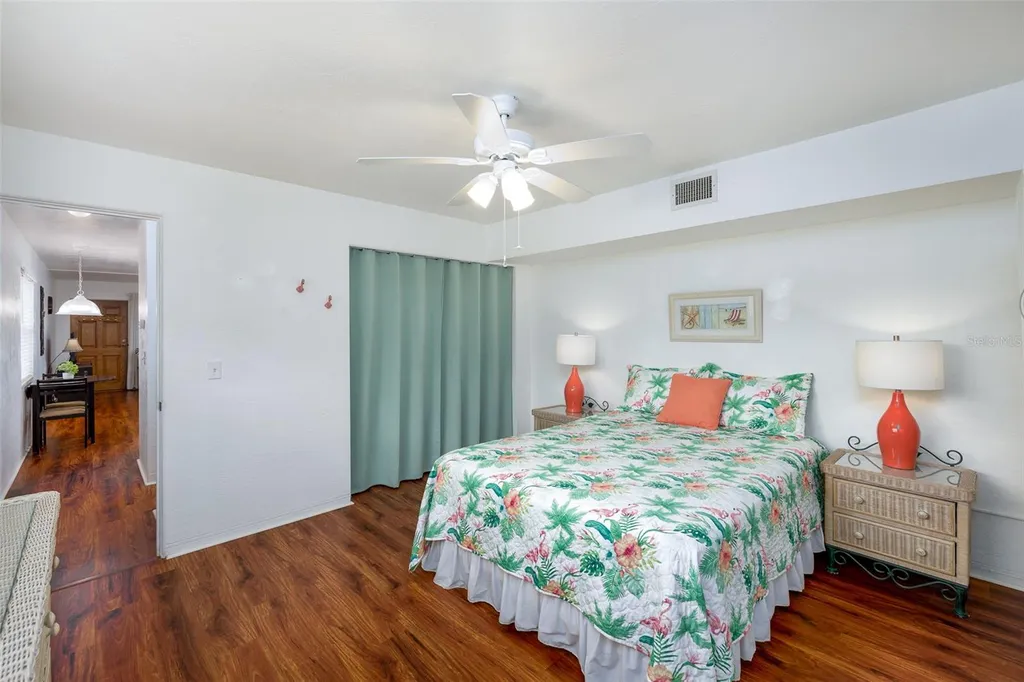 4154 56th Street N Kenneth City FL 33709