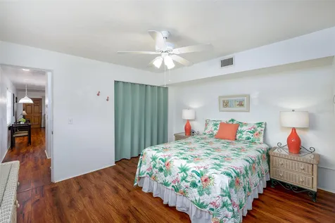 4154 56th Street N Kenneth City FL 33709