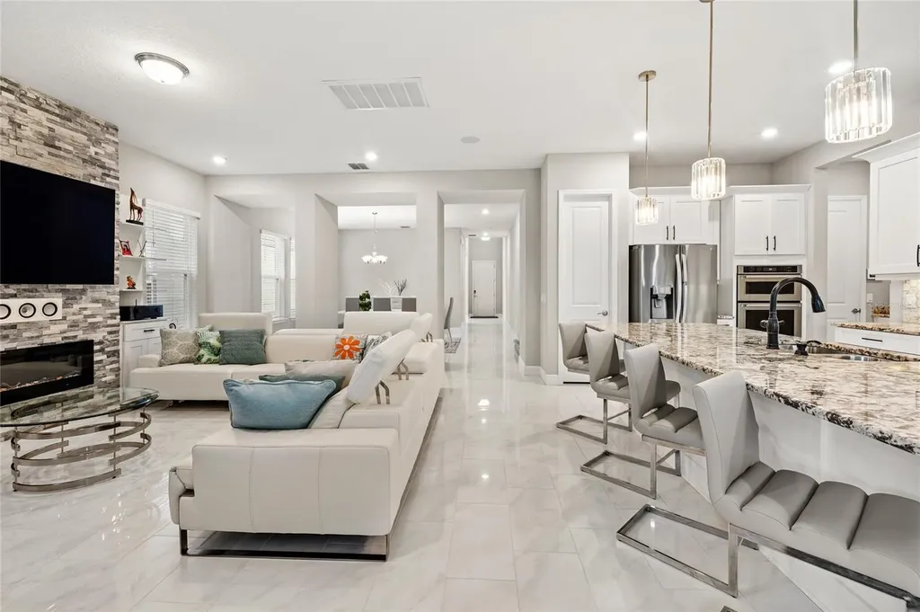 15031 Guava Bay Drive Winter Garden FL 34787