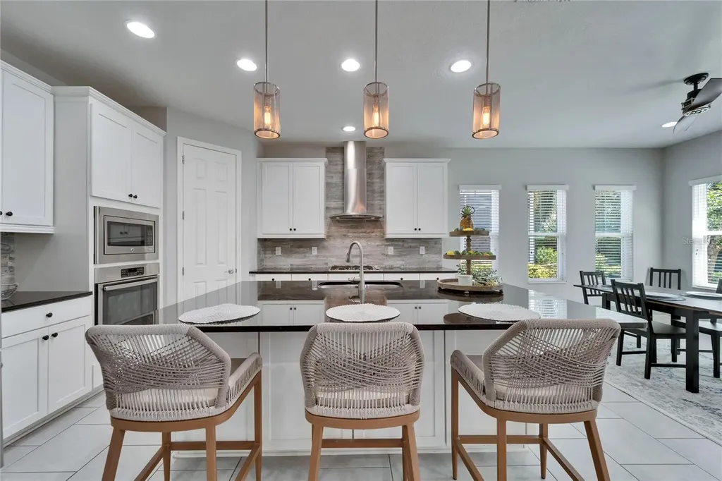 606 Winterside Drive Apollo Beach FL 33572