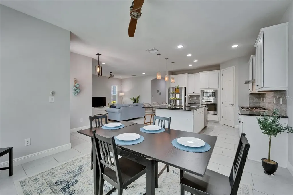 606 Winterside Drive Apollo Beach FL 33572