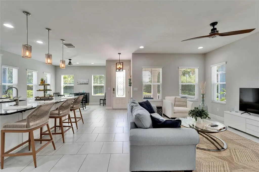 606 Winterside Drive Apollo Beach FL 33572