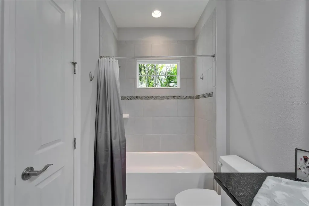 606 Winterside Drive Apollo Beach FL 33572