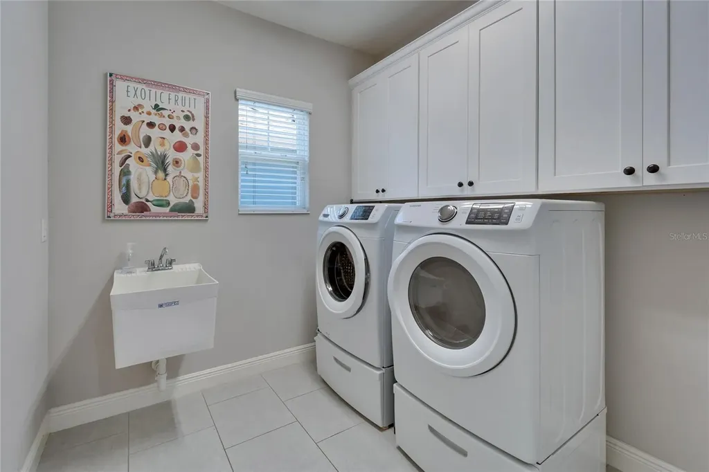 606 Winterside Drive Apollo Beach FL 33572