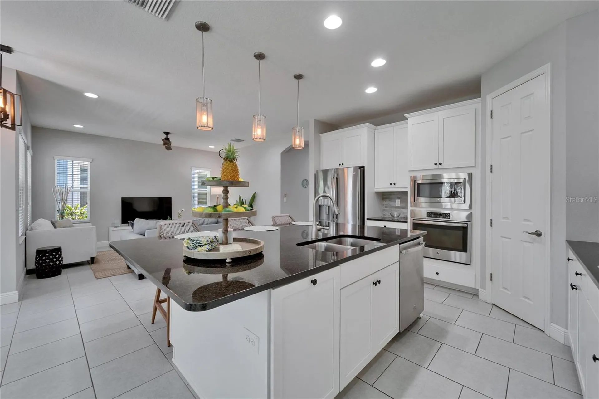 606 Winterside Drive Apollo Beach FL 33572