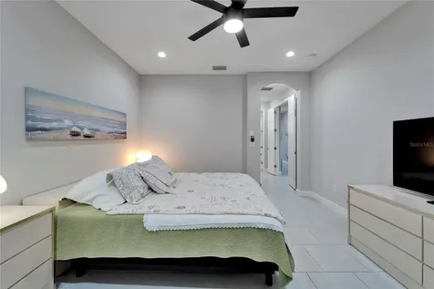 606 Winterside Drive Apollo Beach FL 33572