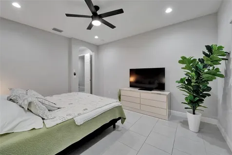 606 Winterside Drive Apollo Beach FL 33572