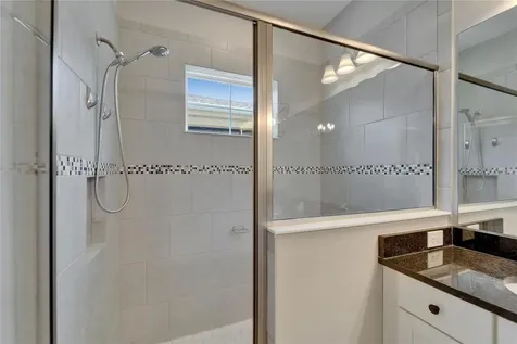 606 Winterside Drive Apollo Beach FL 33572
