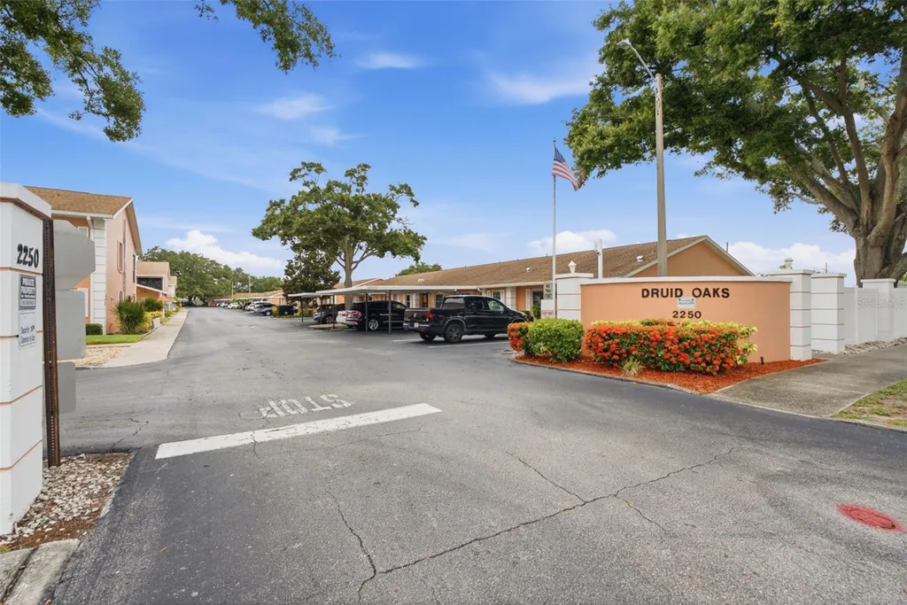 2250 Druid Road E Clearwater FL 33764
