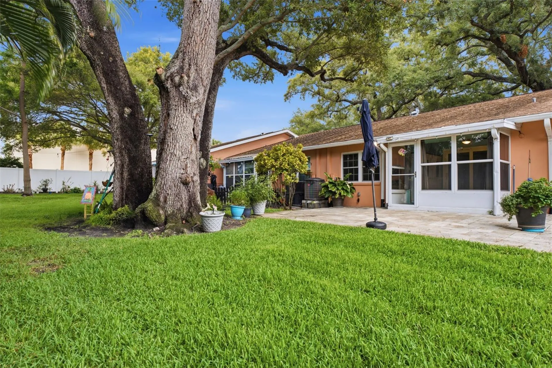 2250 Druid Road E Clearwater FL 33764