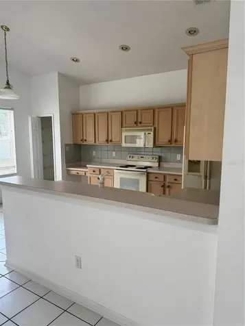 128 Westmoreland Circle Kissimmee FL 34744