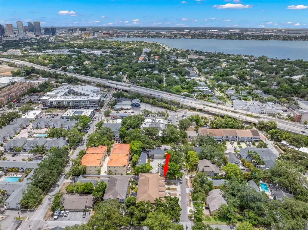 2411 W Jetton Avenue Tampa FL 33629
