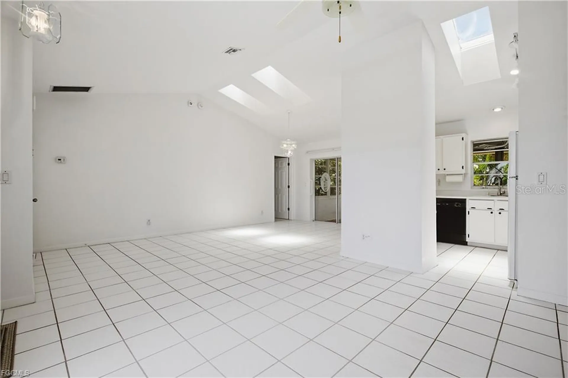 1513 SW 44th Street Cape Coral FL 33914