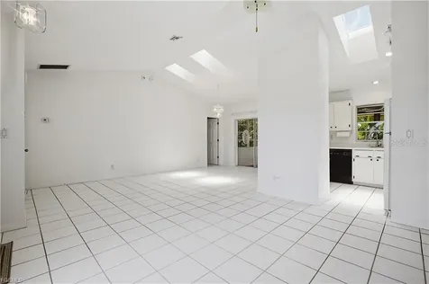 1513 SW 44th Street Cape Coral FL 33914