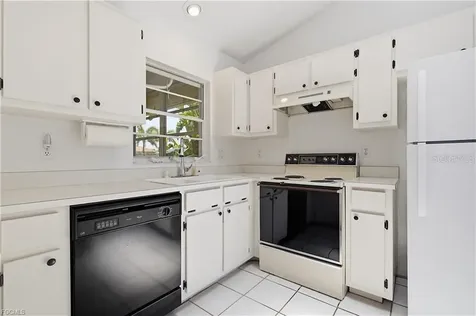 1513 SW 44th Street Cape Coral FL 33914