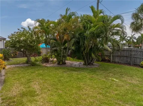 1513 SW 44th Street Cape Coral FL 33914