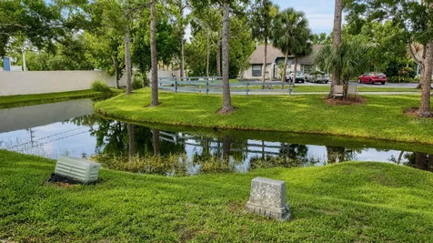 3962 La Costa Lane Largo FL 33771