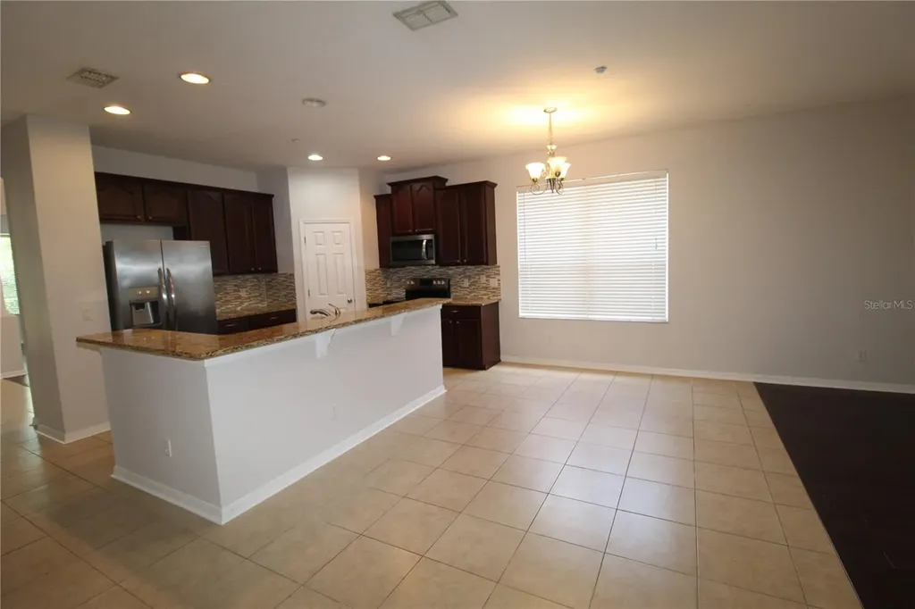 9885 Leland Drive Orlando FL 32827