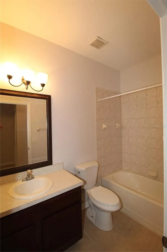 9885 Leland Drive Orlando FL 32827