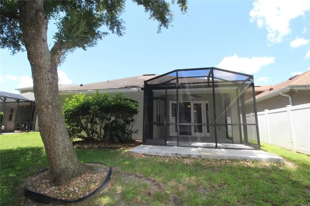 9885 Leland Drive Orlando FL 32827