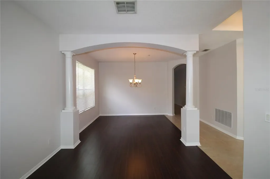 9885 Leland Drive Orlando FL 32827