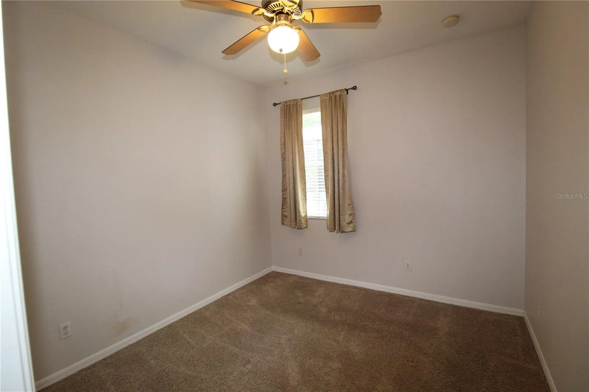 9885 Leland Drive Orlando FL 32827