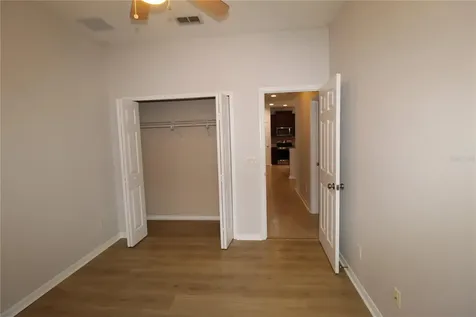 9885 Leland Drive Orlando FL 32827