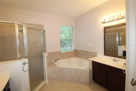 9885 Leland Drive Orlando FL 32827