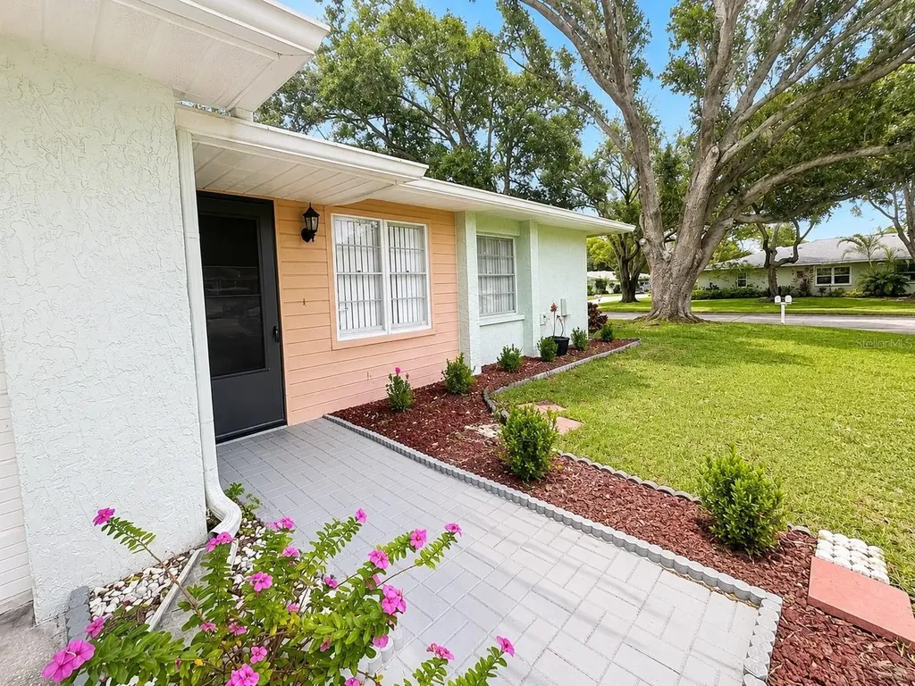 1131 Orange Tree Circle W Palm Harbor FL 34684