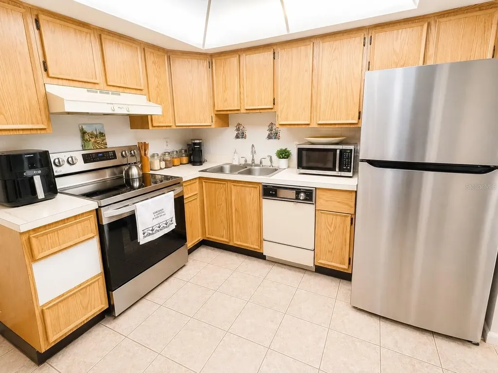 1131 Orange Tree Circle W Palm Harbor FL 34684