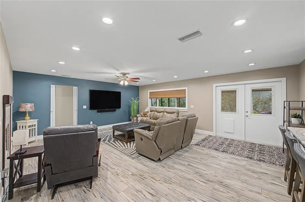 1112 Lakemont Drive Valrico FL 33594