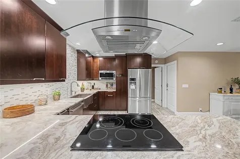 1112 Lakemont Drive Valrico FL 33594