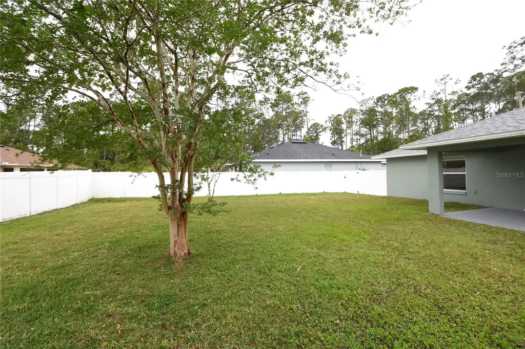 32 Slumber Path Palm Coast FL 32164
