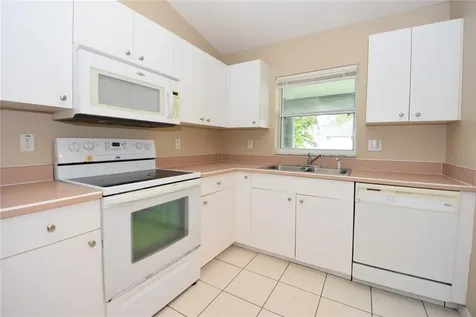 32 Slumber Path Palm Coast FL 32164