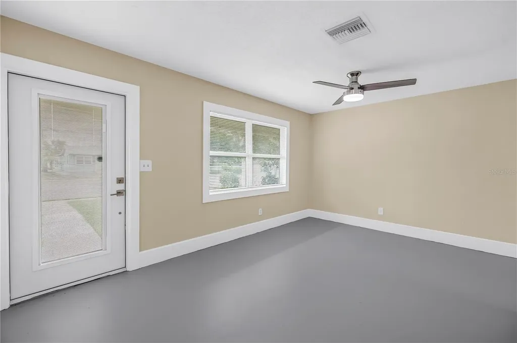 1416 38th Avenue N St Petersburg FL 33704