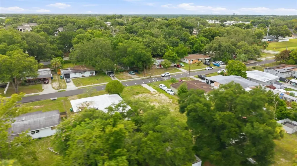 8714 N Hyaleah Road Tampa FL 33617