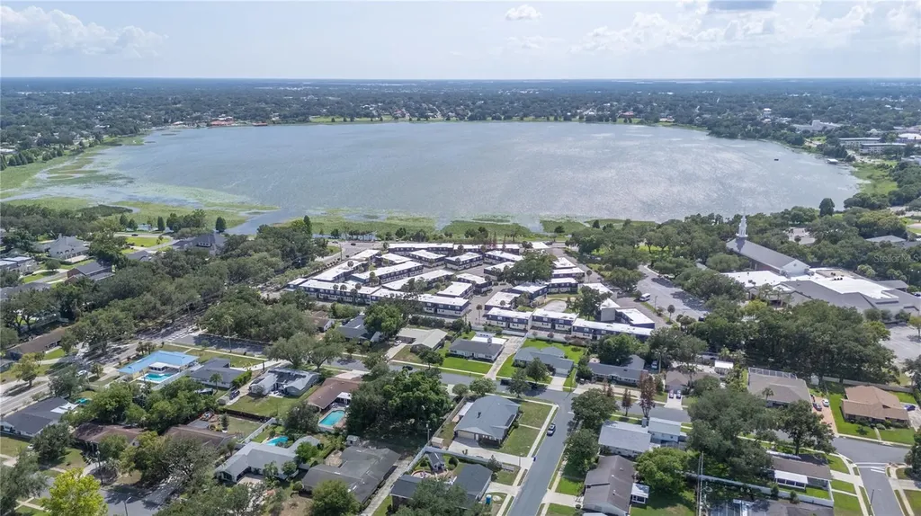 1211 Hunt Avenue Lakeland FL 33801