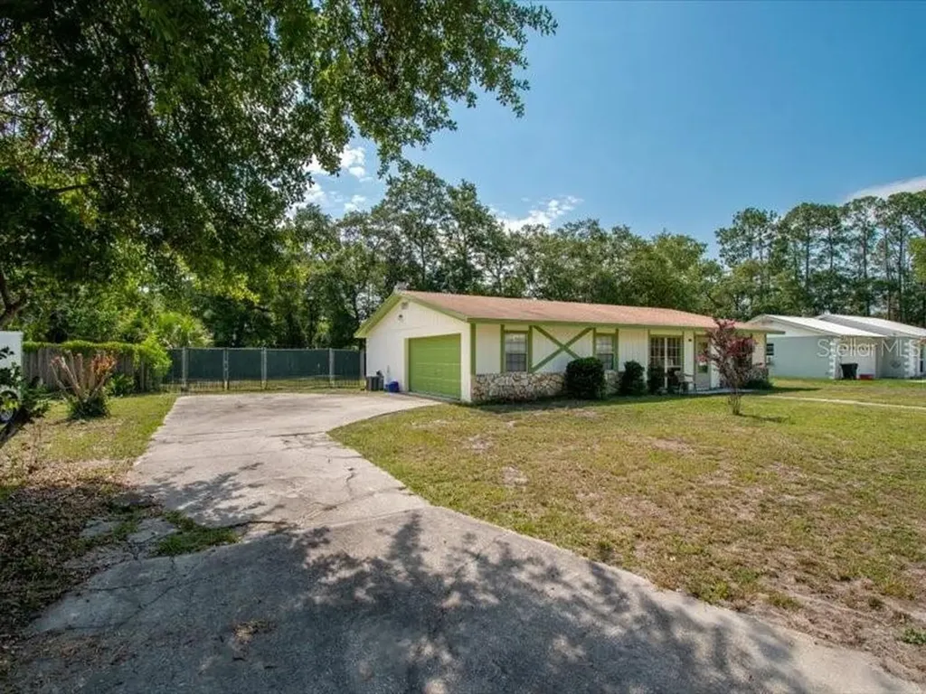 5823 NW 26th Street Gainesville FL 32653