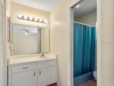 5823 NW 26th Street Gainesville FL 32653
