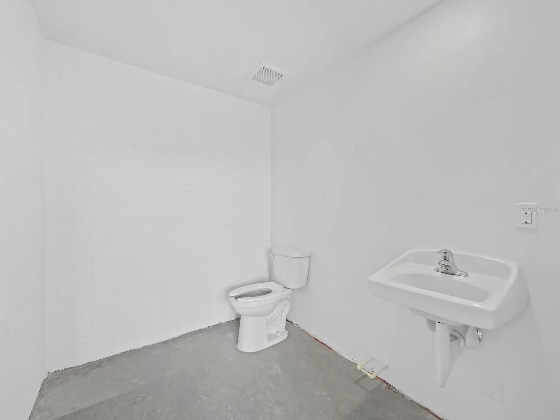 829 57th Street E Bradenton FL 34208
