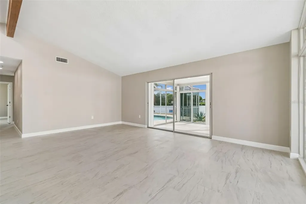 729 Spanish Main Drive Apollo Beach FL 33572