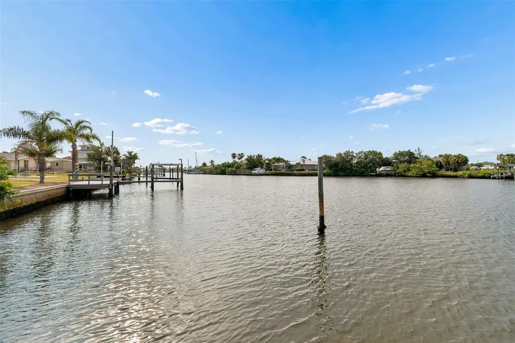 729 Spanish Main Drive Apollo Beach FL 33572