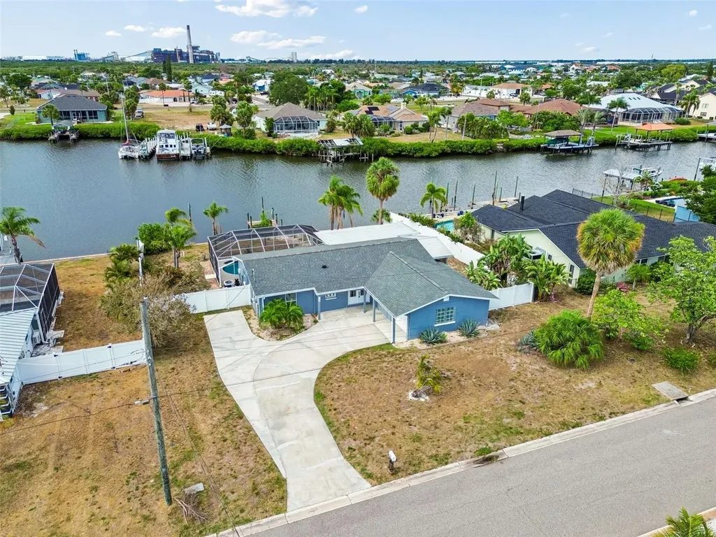 729 Spanish Main Drive Apollo Beach FL 33572