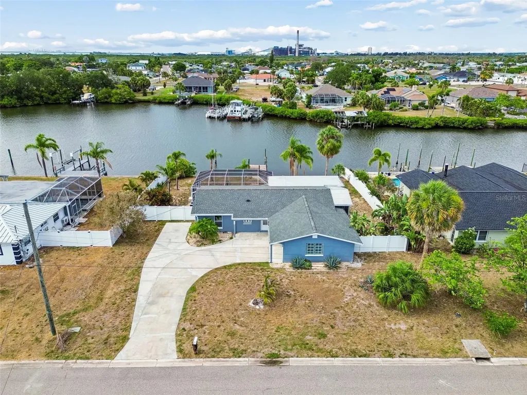 729 Spanish Main Drive Apollo Beach FL 33572