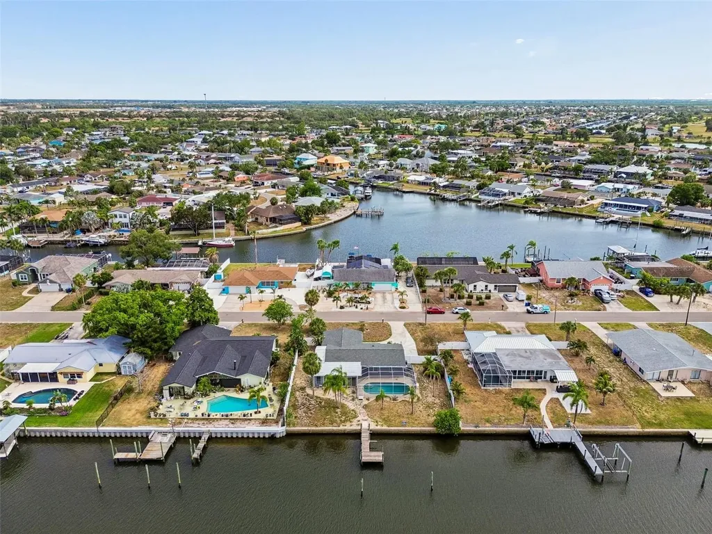729 Spanish Main Drive Apollo Beach FL 33572