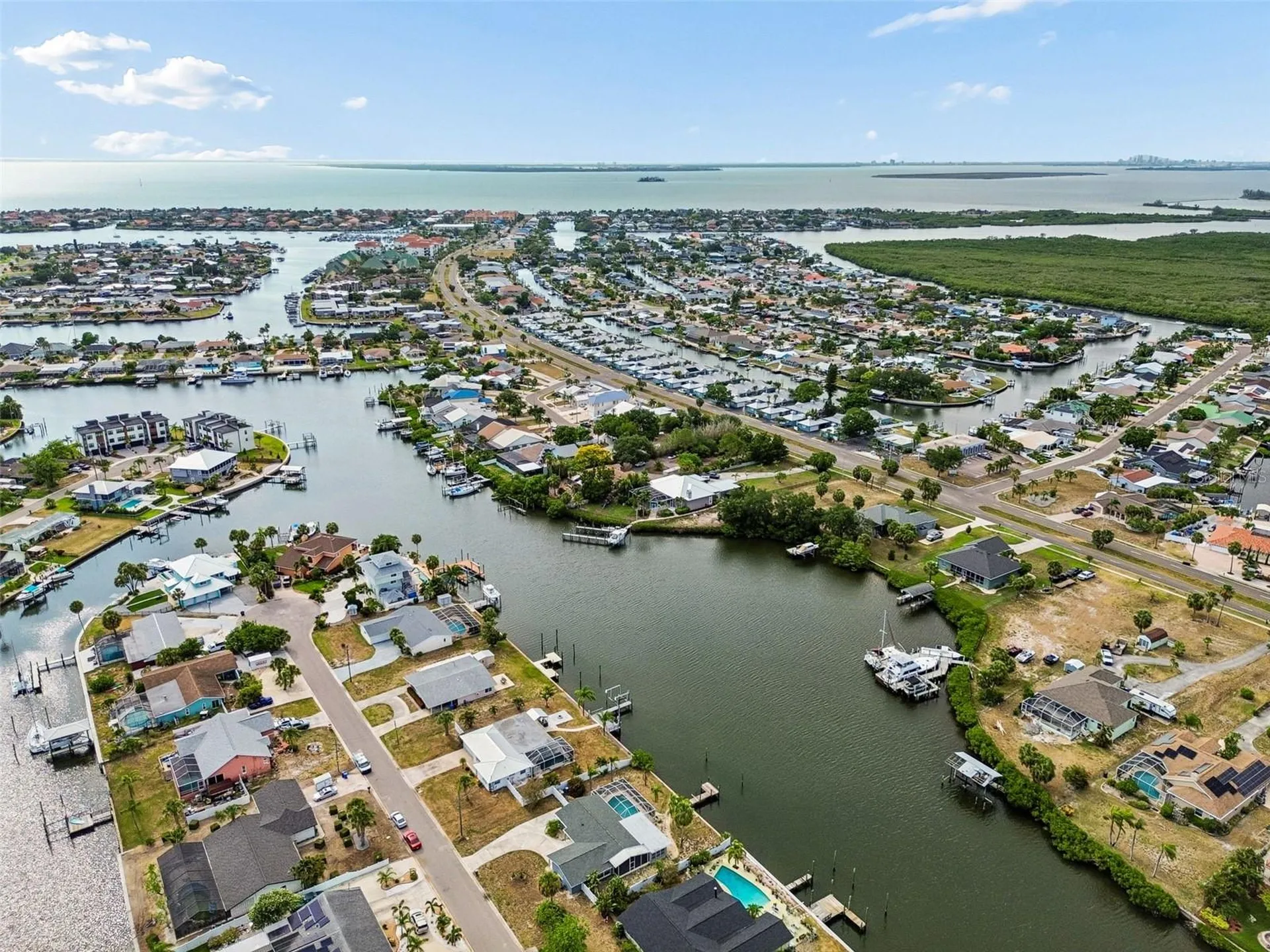 729 Spanish Main Drive Apollo Beach FL 33572