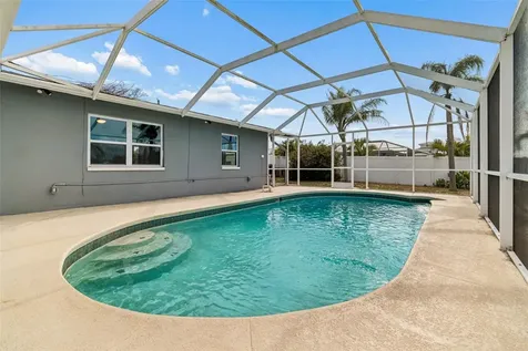 729 Spanish Main Drive Apollo Beach FL 33572