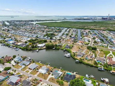 729 Spanish Main Drive Apollo Beach FL 33572